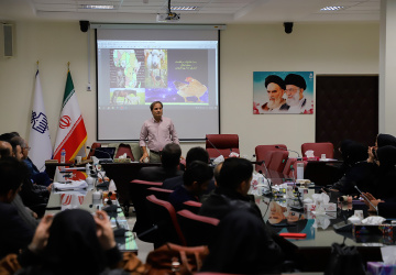 کارگاه آموزشی &quot;جغرافیای تاریخی پول و آینده آن&quot; برگزار شد
