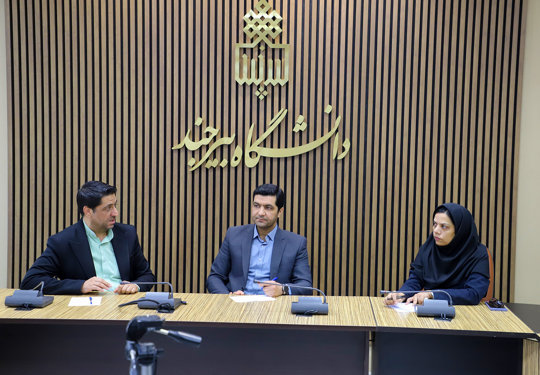 پرداخت کامل مطالبات ۱۲۲ میلیارد تومانی پیمانکاران و مشاوران دانشگاه بیرجند در سال ۱۴۰۴