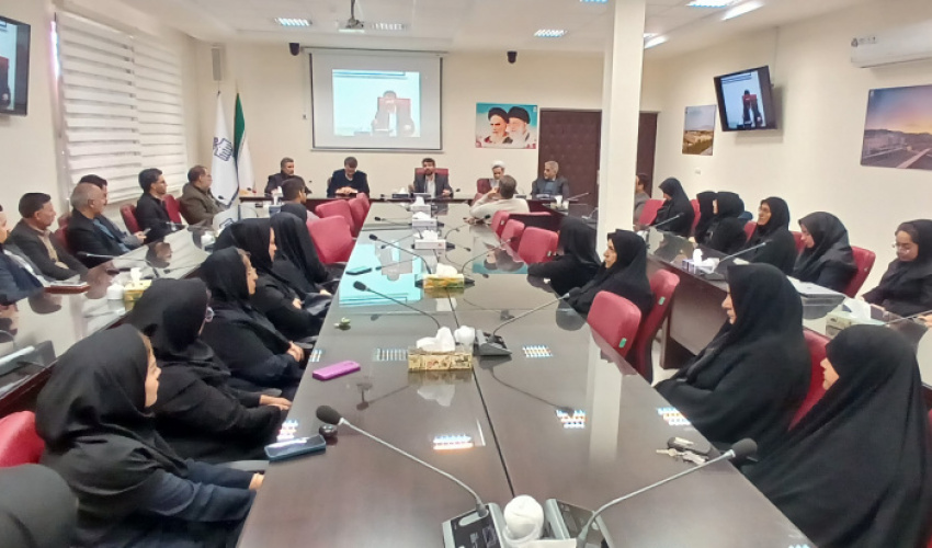 برگزاری نشست فرهنگی ـ تبیینی «تحلیل و بررسی جنگ شناختی و جنگ ترکیبی» در دانشگاه بیرجند